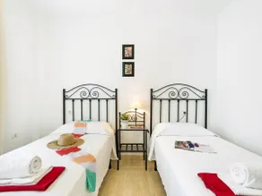 17 LOS CRISTIANOS CENTRAL by the BEACH ,WiFi - Image 3