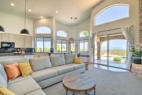 Spa, Putting Green! Family Haven in Fountain Hills - Image 4
