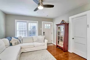#7- The Hub Le Velo Inn 1 bd 1 ba perfect getaway - Image 5