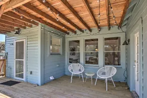 Historic Home w/ Yard Near St Mary's Strip! - Image 3