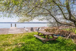 Lakefront &Wine Trails: Little Blue Cottage FLX - Image 2