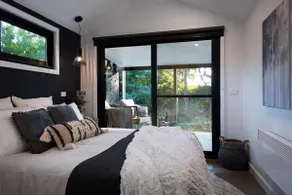 Nest - A couples Getaway with outdoor hot tub! - Image 5