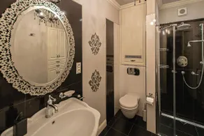 Luxury Central 150m2 Apartment on Wencelas Square with Private Garage - Image 5