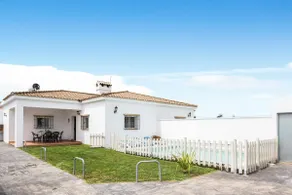 Chalet Casa Playamar nahe am Strand mit Garten, Pool und WLAN - Image 3