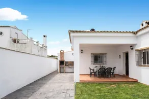Chalet Casa Playamar nahe am Strand mit Garten, Pool und WLAN - Image 4