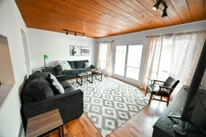 Brookside Bungalow - A cheerful home near downtown - Image 2
