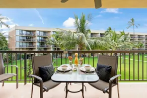 Large 1 Bedroom Next to Park and Beach - Image 2
