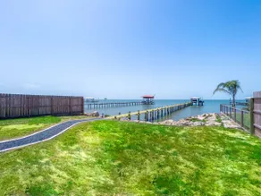 Waterfront Bay Views | Beautiful Private Pier - Image 3
