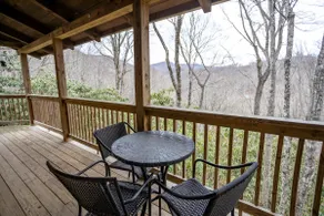 Rustic Cabin With Mountain Views - Image 4
