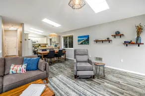 Spacious 3 Bedroom Beach House with 2 Fireplaces. - Image 4