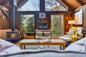 A Cabin Under the Stars : Creek and Seclusion - Image 2