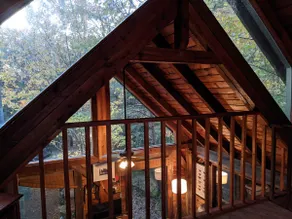 A Cabin Under the Stars : Creek and Seclusion - Image 5