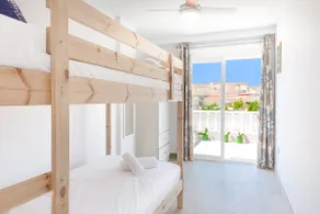 Great Top Apartment: Sea views, terrace and pool - Image 5