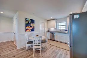 Saltwater Suites, 206 Queen 2nd Floor - Image 5