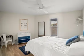 Entire Duplex - WALK TO BEACH - Image 5