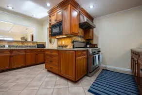Pleasure Point Getaway with hot tub, dog friendly! - Image 3