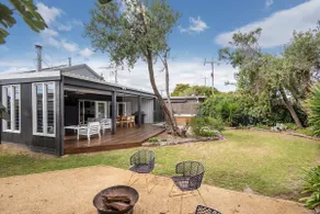Elizabeth Lodge with Spa Walk to beach - Image 3