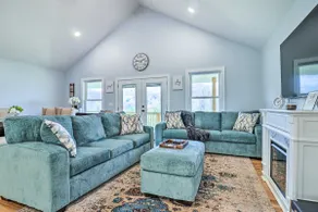 Waynesville Smart Cabin w/ Hot Tub & Views! - Image 4