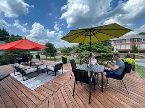 Mod/2BR fire pit+corn hole+bikes+private golf+gym+pass. Close to CLT - Image 3