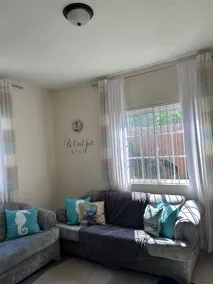 Adorable 1Bed Cottage Walk to the Beach - Image 2
