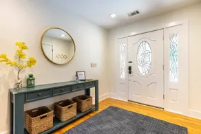 *Lakefront 5BR home*Indoor pool+sauna+game room - Image 5