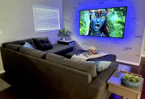 Movie Night Bar · FirePit · Hammock · Dog Friendly - Image 3