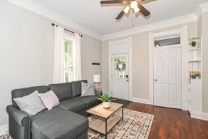 Downtown Home near Ruoff & Grand Park - Image 4