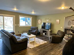 Secluded Norwalk Farmhouse: Pets, Events & Family Fun! - Image 2