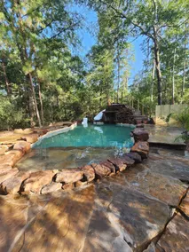 Waterfront Lonestar Cabin in a Magical Forest - Image 3