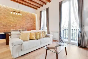 The Collection Barcelona - Arc de Triomf Modern and bright 2BD 2BTH - Image 2