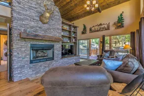 Quiet Ruidoso Cabin w/ Deck & Private Hot Tub - Image 5