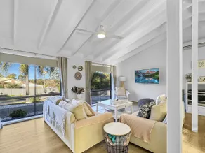 Pet-friendly Private Retreat with Large Backyard - Image 2