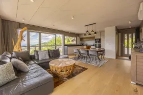 Exquisite Ubac Apartment with Swimming Pool, Offer - Image 5
