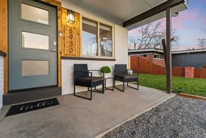 Sauna- Hot Tub- Garage Game Room- Outdoor Dining - Image 3
