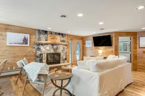Modern Lakeside Gem with Dual Fireplaces & AC - Image 3