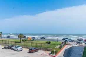 Captain's Cabana Gulf Front Condo - Image 4