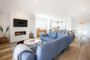 Beachcomber at Currarong - Pet Friendly - 5 Mins Walk to Currarong Rockpools - Image 4