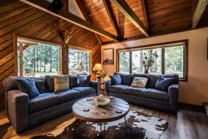 La Center Lodge - Image 5
