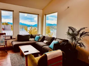 Lookout House - 3 bedrooms with ocean views - Image 4