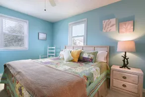 5 Bdrm, Hot Tub, Short Walk to Beach - Image 2