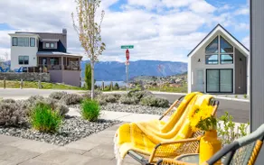 Golden Hour at The Lookout at Lake Chelan - Image 4