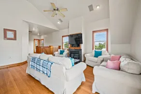 Cozy  Beach House 4BR, Hot tub, Pets OK - Image 5