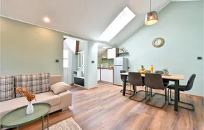Nice Home In Vrhi Pregradski With Sauna - Image 4