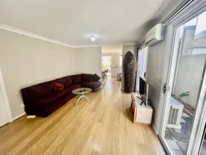 City Townhouse Bunbury - Image 3