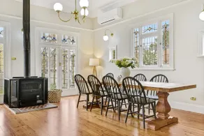 Kilarra House - Heritage Home on Byng St Sleeps 10 - Image 2