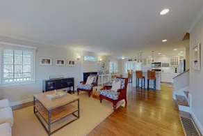 Idyllic Half-Acre Retreat with Central AC - Image 4