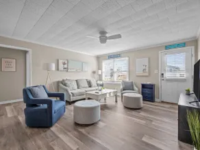 2 BR steps from beach access, dog-friendly NO FEE! - Image 2