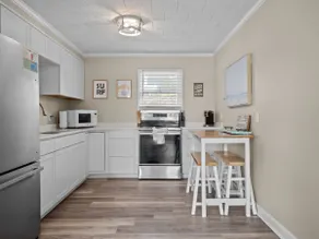 Oceanside 2 BR duplex, dog-friendly, NO ADD'T FEE! - Image 4