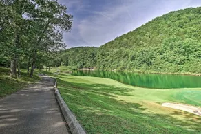 Ground-Floor Condo w/ Hot Tub & Golf Course View - Image 3