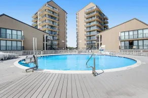 Sea Colony: Oceanfront Pools & Beach Access - Image 3